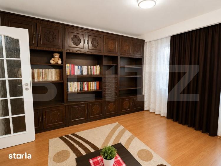 Apartament cu 2 camere decomandat, mobilat în Micro 12