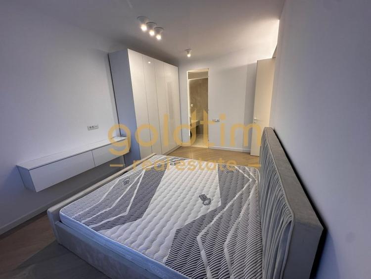 Apartament cu 3 camere decomandat, mobilat în Pipera