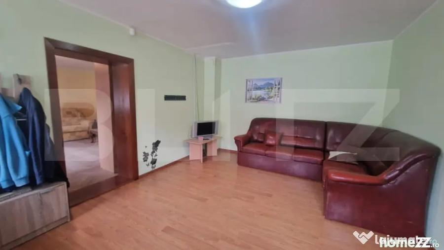 Casă cu 5 camere cu Teren 935 Mp în Central