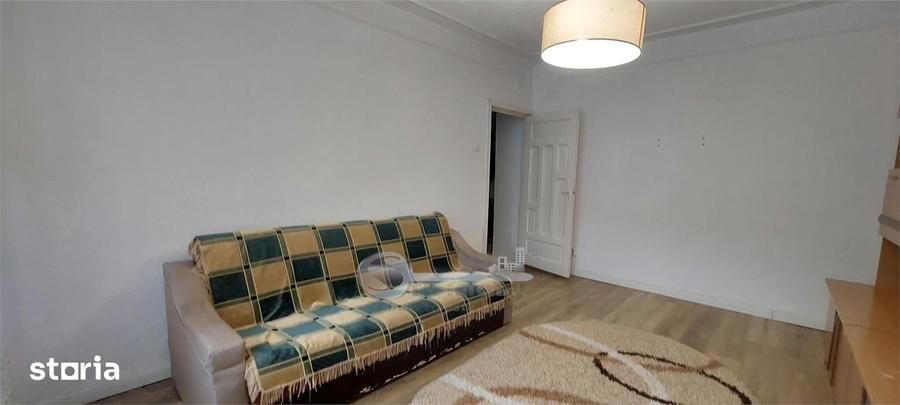 Apartament cu 3 camere decomandat în Holboca