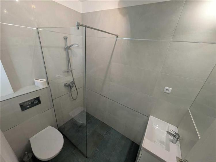 Apartament cu 2 camere semidecomandat, mobilat în Zorilor