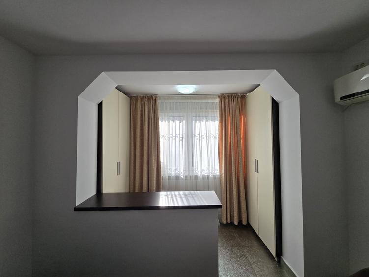 Apartament cu 2 camere semidecomandat în Tomis II