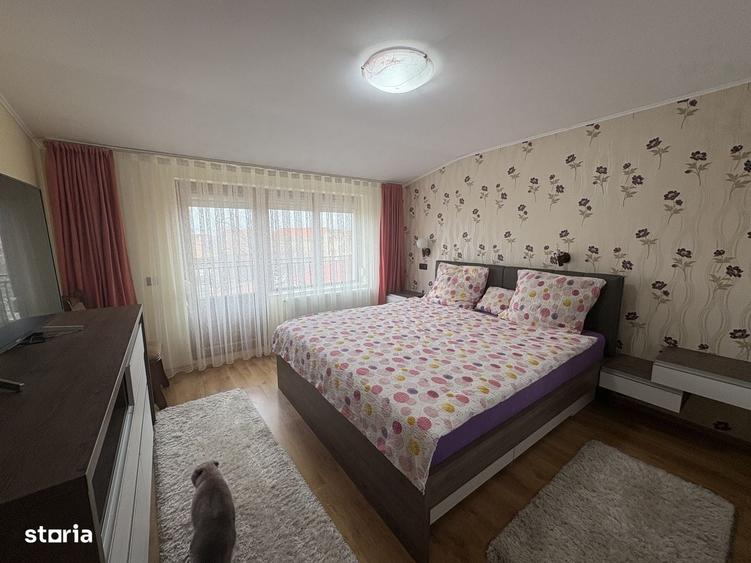 Casă cu 3 camere în Sântandrei