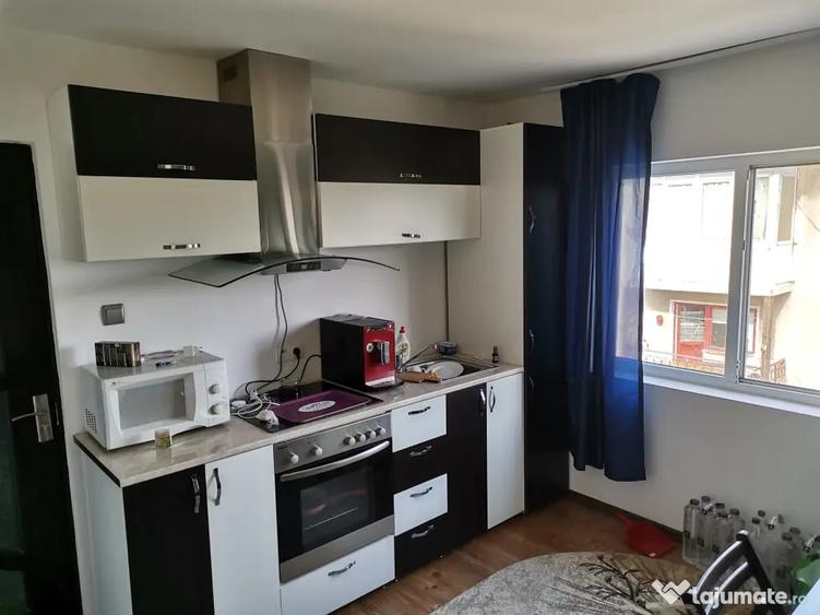 Apartament cu 3 camere decomandat în Șimian