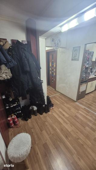 Apartament cu 3 camere în Sânmartin
