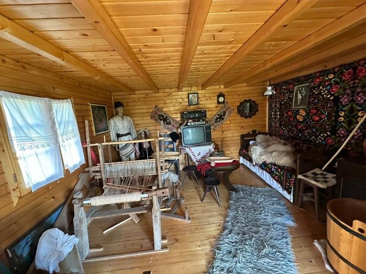 Spațiu comercial, de 2,550 mp, în Pietroșani