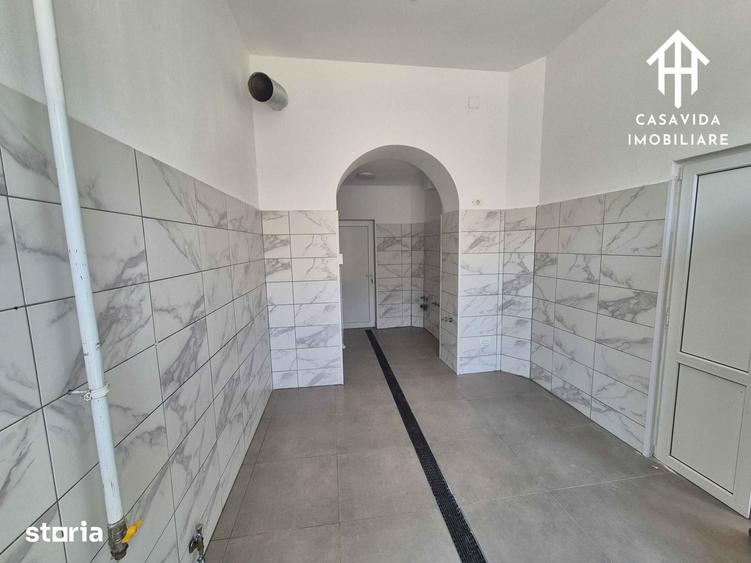 Spațiu comercial, de 67 mp, în Central
