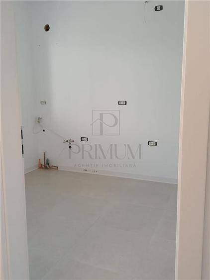 Duplex cu 4 camere cu Canalizare în Calea Urseni