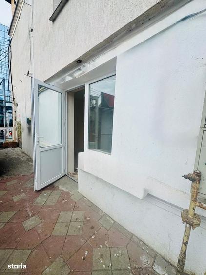 Spațiu comercial, de 35 mp, în Granit