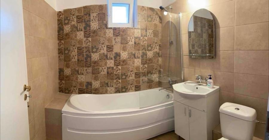 Apartament cu 2 camere decomandat în 13 Septembrie