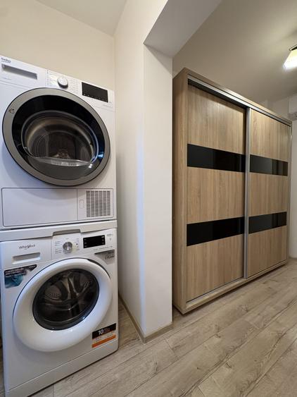 Apartament cu 3 camere decomandat, mobilat în Drumul Taberei