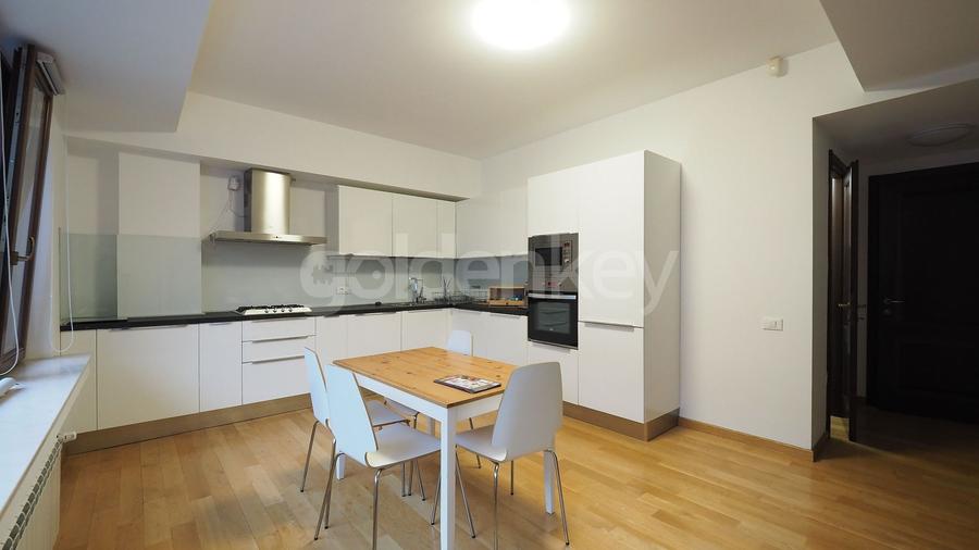 Apartament cu 3 camere decomandat în Kiseleff