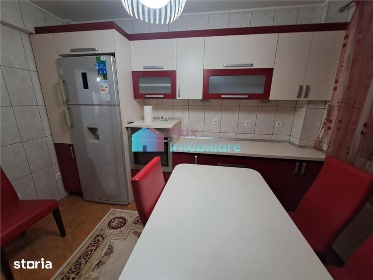 Apartament cu 4 camere decomandat în George Enescu