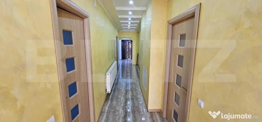 Casă cu 5 camere cu Teren 1300 Mp în Valea