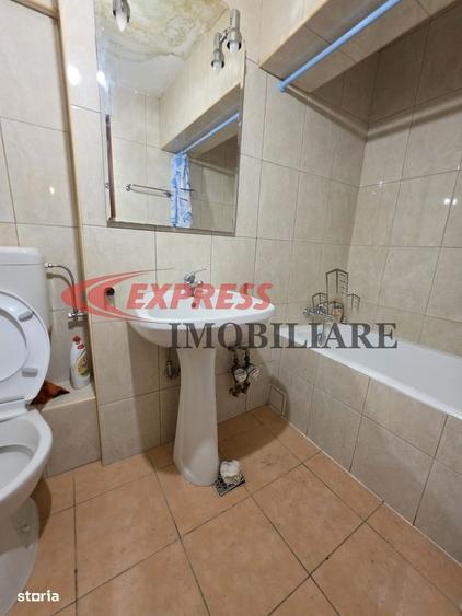 Apartament cu 4 camere decomandat în Dristor