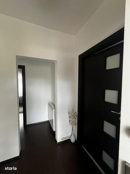 Casă cu 3 camere în Central
