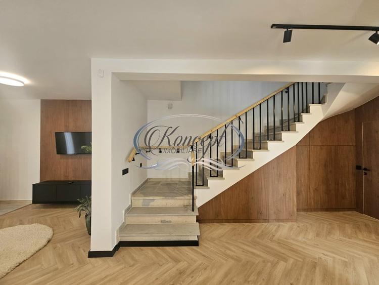Duplex cu 4 camere cu Canalizare în Gilău
