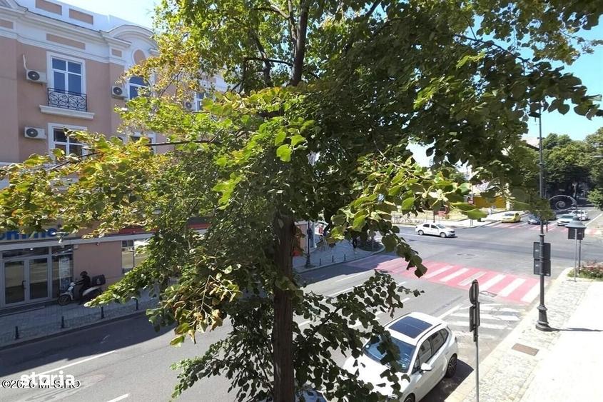 Apartament cu 4 camere în Central