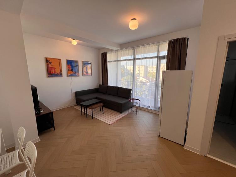 Apartament cu 2 camere semidecomandat în Ultracentral