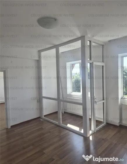 Apartament cu 2 camere decomandat în Centrul Civic