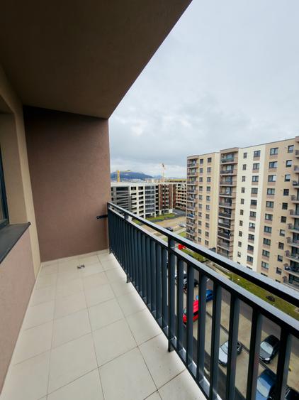 Apartament cu 2 camere de inchiriat in zona Tractorul la et 6/10,loc de parcare - 8