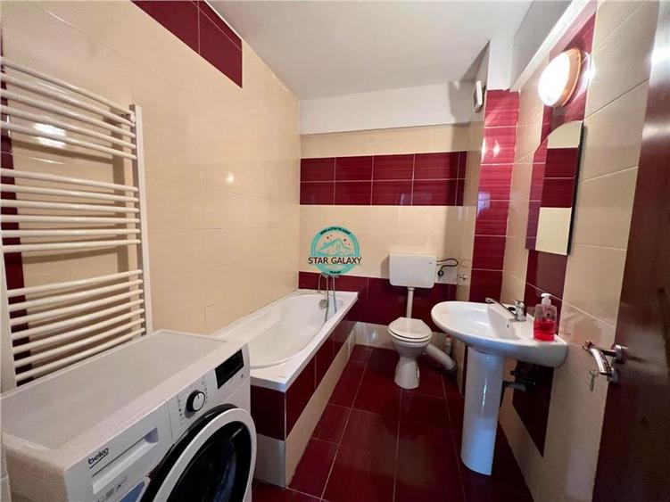 Apartament cu 3 camere decomandat, mobilat în 1848