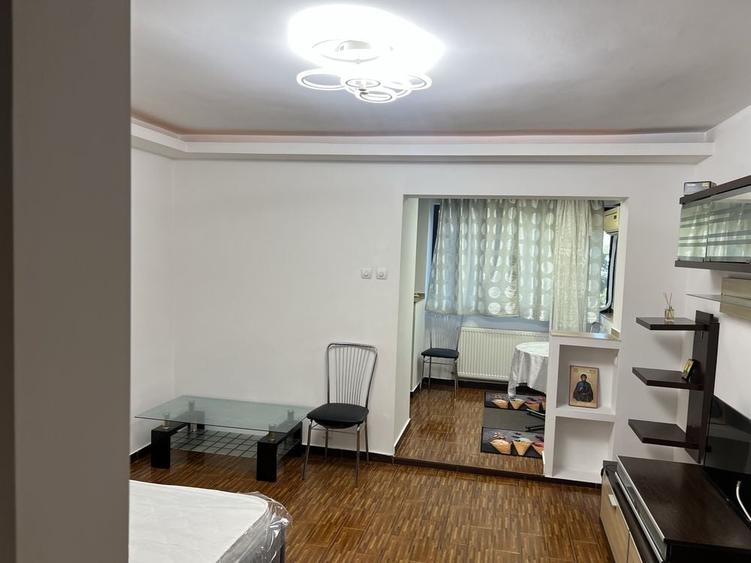 Garsonieră decomandată în Drumul Taberei