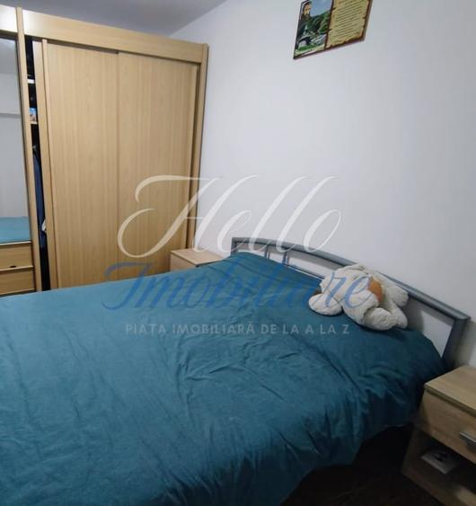 Apartament cu 3 camere semidecomandat, mobilat în Florești
