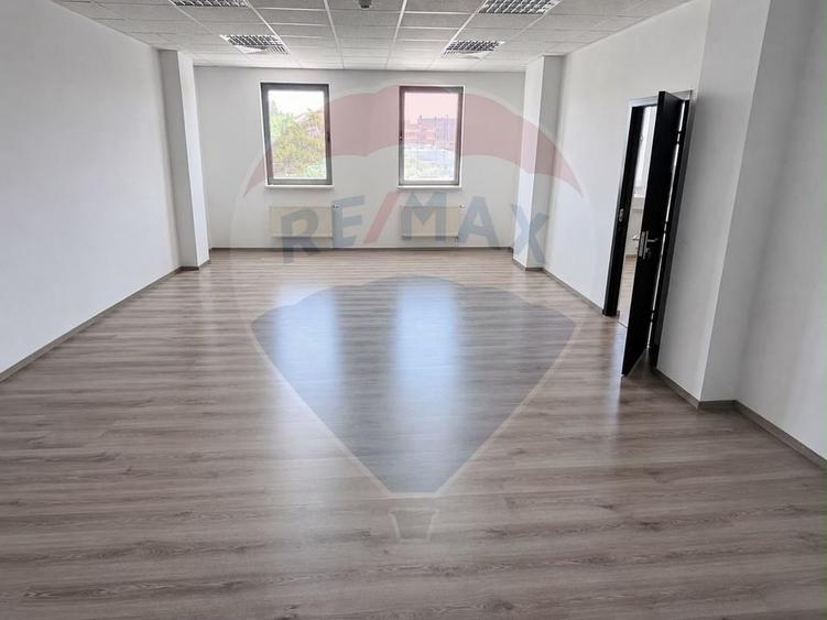 Birou, de 82 mp, în Barbu Văcărescu