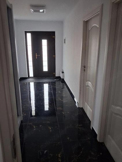 Casă cu Teren 640 Mp în Central