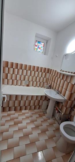 Apartament cu 3 camere decomandat în Obcini