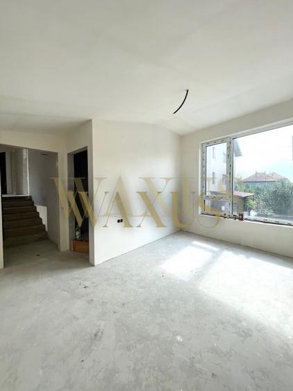 Duplex cu 5 camere cu Canalizare în Iris