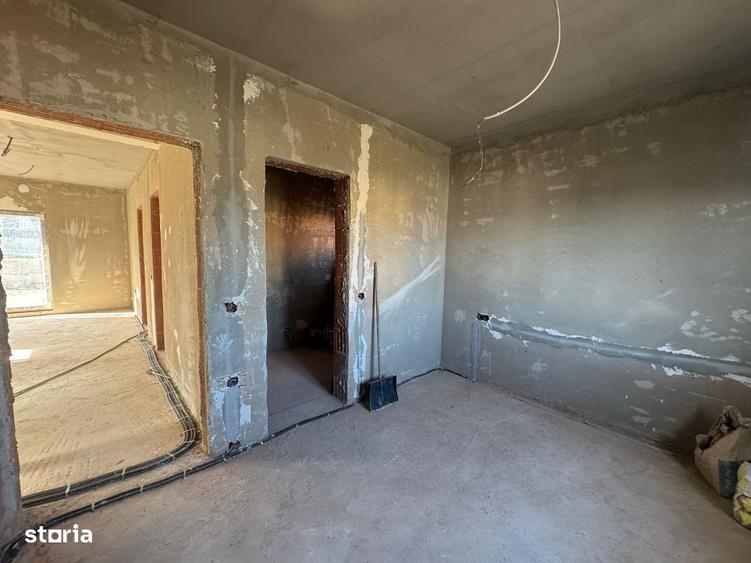 Casă cu 3 camere în Juc-Herghelie