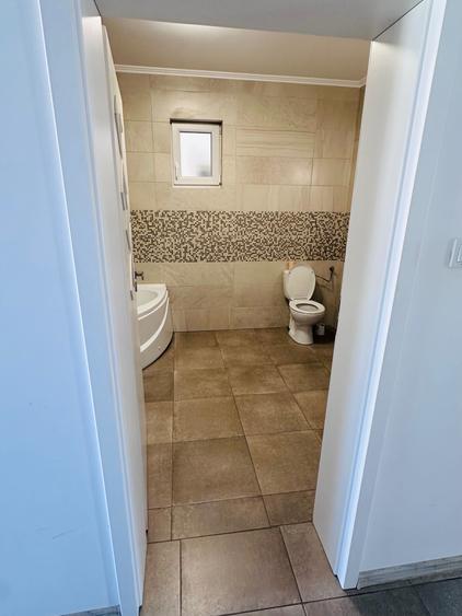 Casă cu 3 camere cu Teren 350 Mp în Central