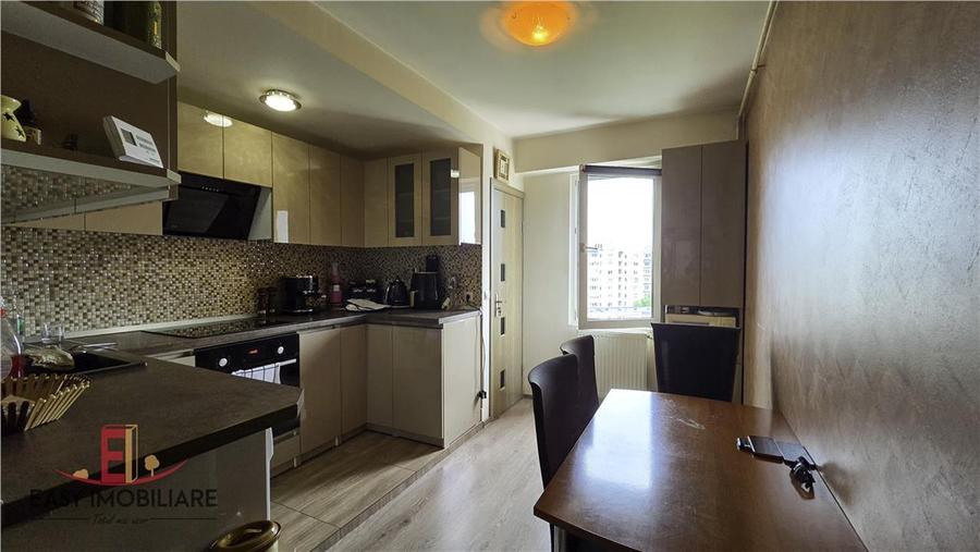 Apartament cu 2 camere decomandat, mobilat în Tudor