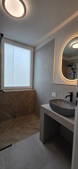 Apartament cu 3 camere decomandat în Pipera