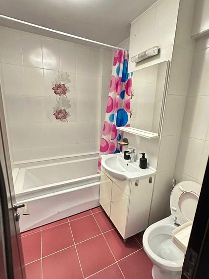 Apartament cu 3 camere decomandat în George Enescu