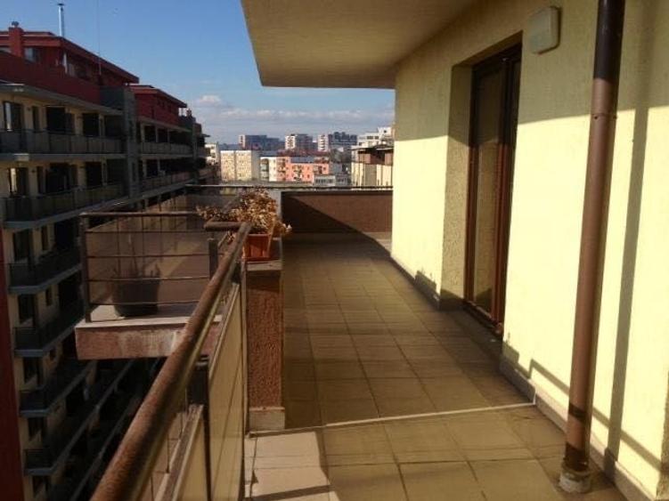 Apartament cu 3 camere decomandat în Dosu Bricii
