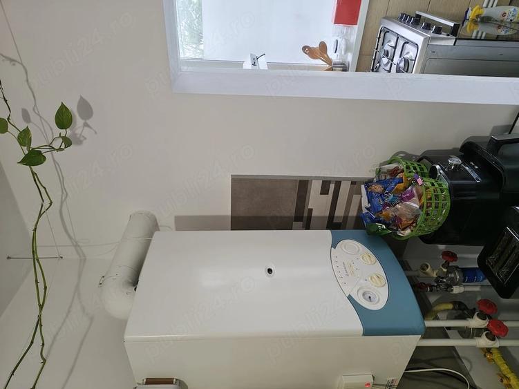 Apartament cu 3 camere decomandat în Marghiloman