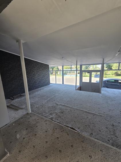 Spațiu comercial, de 380 mp, în Central
