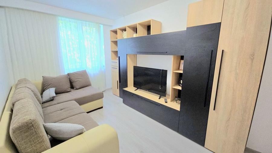 Apartament cu 3 camere decomandat, mobilat în Cloșca