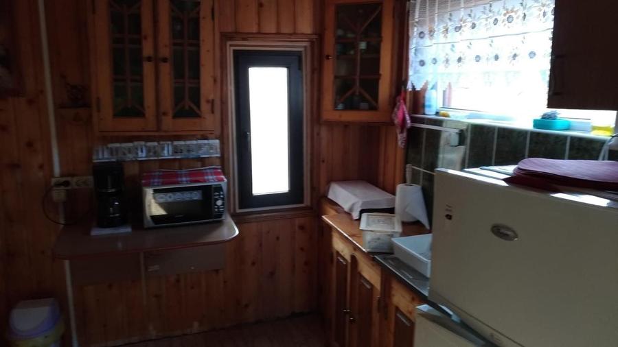 Casă cu 2 camere în Dealu Negru