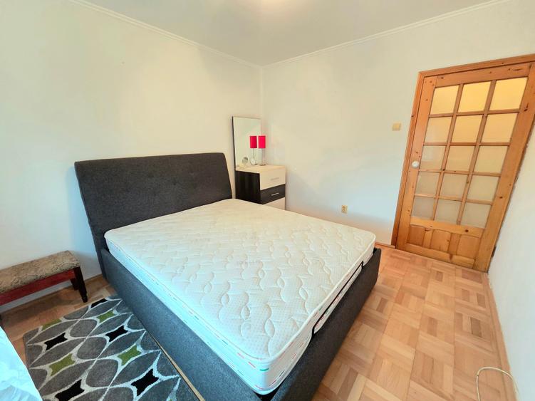Apartament cu 2 camere decomandat în Uverturii