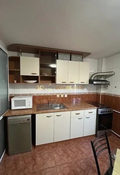 Apartament cu 2 camere decomandat, mobilat în Brâncoveanu