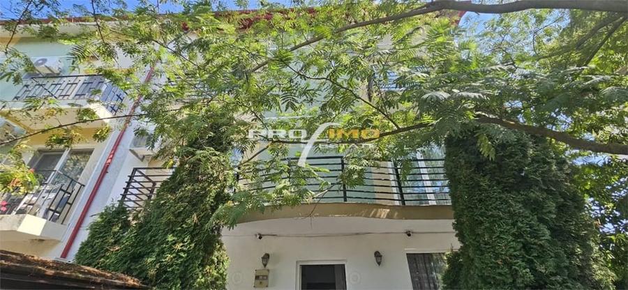 Casă cu 18 camere cu Teren 312 Mp în Nord