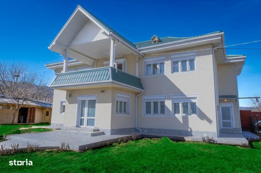 Casă cu 4 camere în Buruieniș
