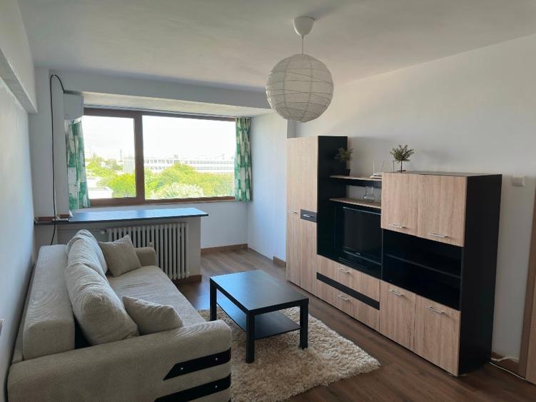 Apartament cu 2 camere semidecomandat, mobilat în P-ța Muncii