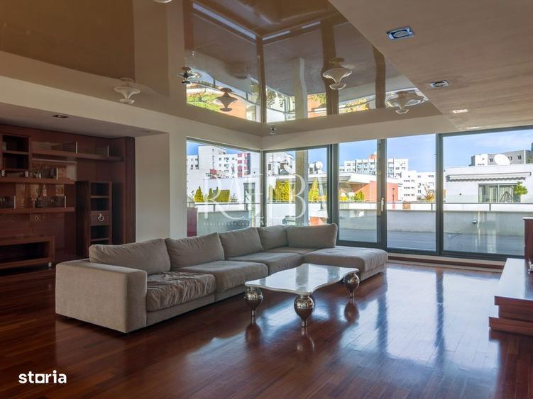 Apartament cu 4 camere, mobilat în Capitale