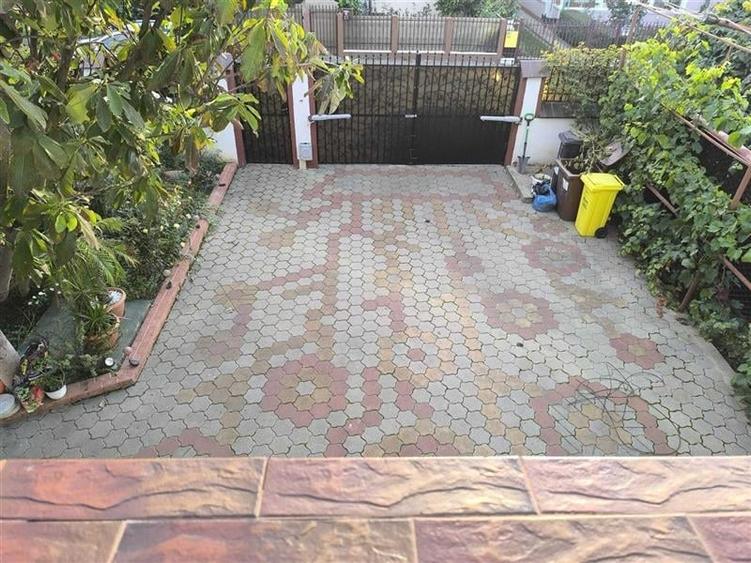 Casă individuală cu 4 camere cu Teren 760 Mp în Tache