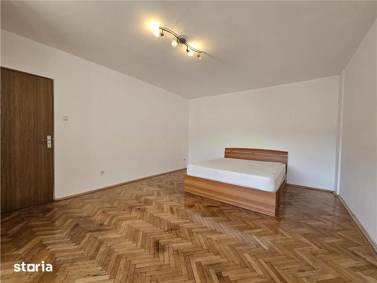 Apartament cu 2 camere decomandat în Griviței